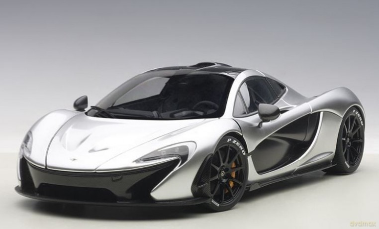 McLaren P1 (matt chrome)