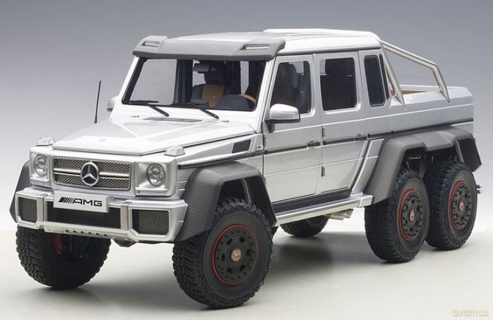 Mercedes-Benz G6 3 AMG 6X6 (silver)