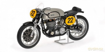 Norton MANX 500 #22 Ray Petty 1960