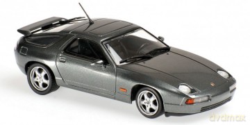Porsche 928 GTS 1991 (grey metallic)