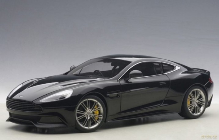 Aston Martin Vanquish 2015 (gloss black)