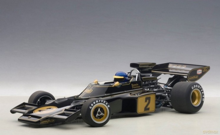 Lotus 72E #2 Peterson 1973 (with driver figurine fitted) (composite model/no openings)