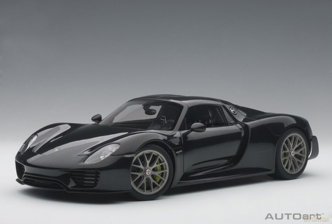 Porsche 918 Spyder Weissach Package 2013 (black metallic) (composite model/full openings)