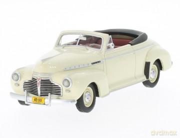 Chevrolet Special de Luxe Convertible 1941 (beige)