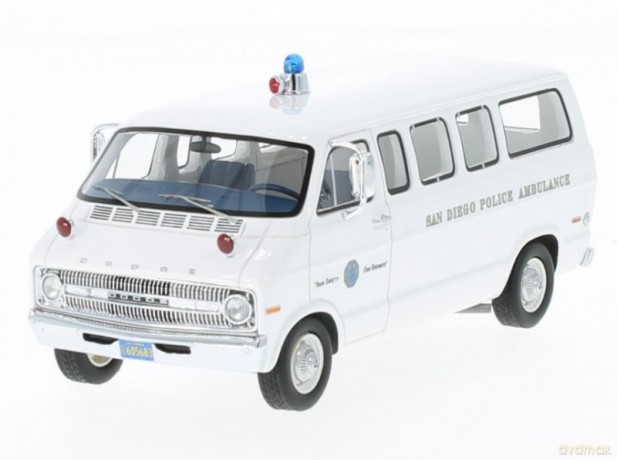 Dodge Sportsman San Diego Police Ambulance 1973