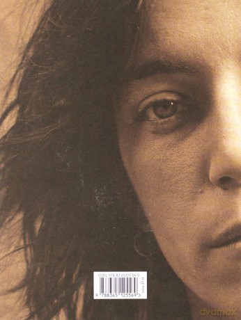 Tańczę boso - Patti Smith [KSIĄŻKA]