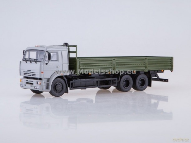 KAMAZ-65117 Flatbed Truck (grey/khaki)