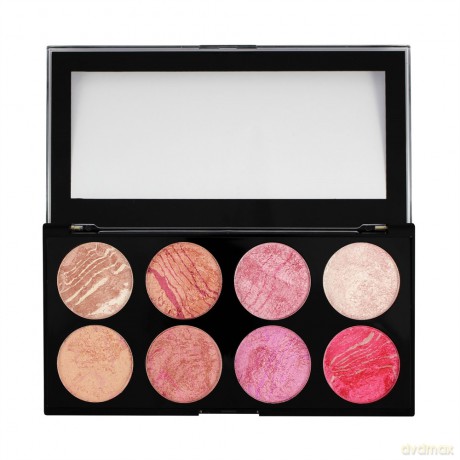 Makeup Revolution Ultra Blush Palette 8 Zestaw róży do policzków Blush Queen 13 g