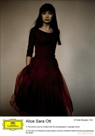 Alice Sara Ott: Chopin Complete Waltzes (digipack) [CD]