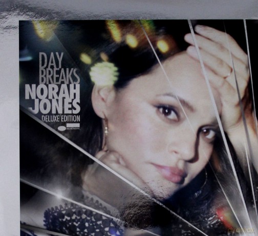 Norah Jones: Day Breaks Deluxe [2CD]