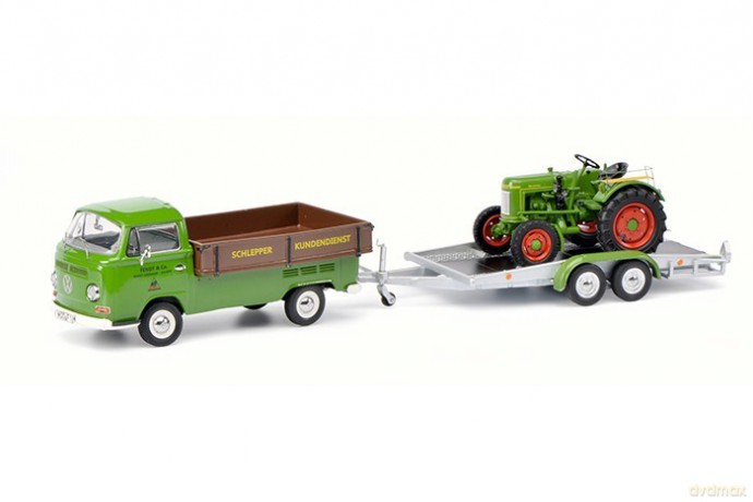 Volkswagen T2a Westfalia Pick-up with Trailer and Fendt Dieselross Fendt Service
