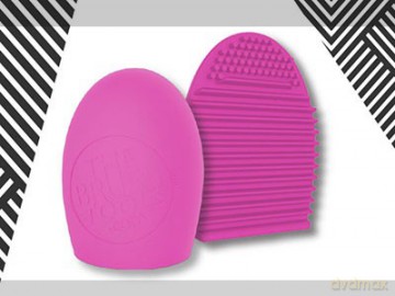The Brush Tools Czyścik do pędzli do makijażu "Egg"