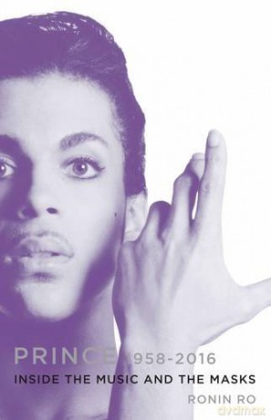 Prince: Inside The Music And The Masks [KSIĄŻKA]
