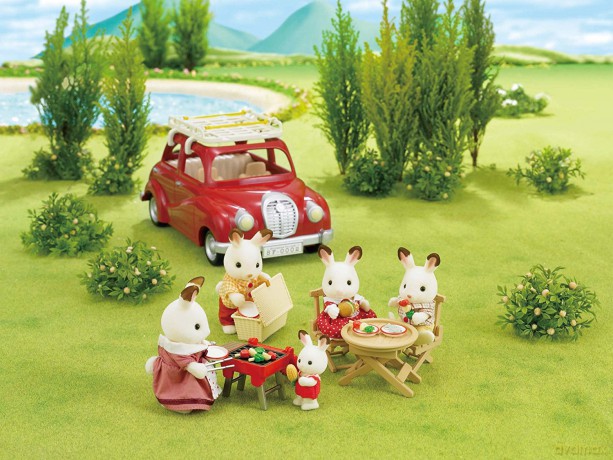 Sylvanian Families Bagażnik dachowy zestawem piknikowym