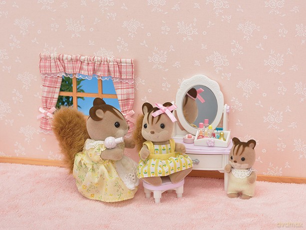 Sylvanian Families Zestaw do sypialni toaletką