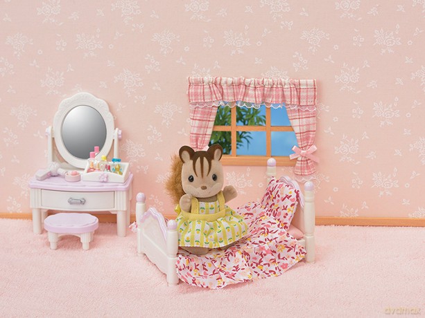 Sylvanian Families Zestaw do sypialni toaletką
