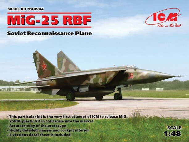 Model plastikowy MiG-25 RBF Radziecki samolot rozpoznawczy