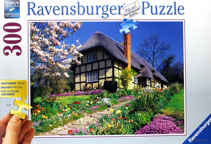 RAVENSBURGER Dworek Wiosną 300 el. [PUZZLE]