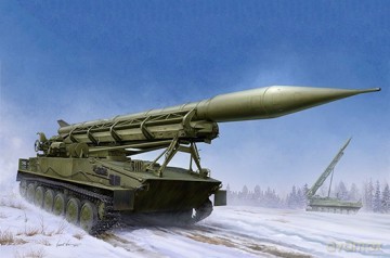 Model plastikowy Wyrzutnia 2P16 z pociskiem 2k6 Luna