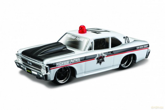Samochód chevrolet nova 1970 skala 1:64