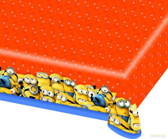Amscan International 120 X 180 Cm Minions Plastic Tablecovers
