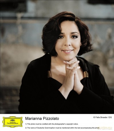 Anna Netrebko: Pergolesi: Stabat Mater Prestige Edition (digibook) [CD]+[DVD]