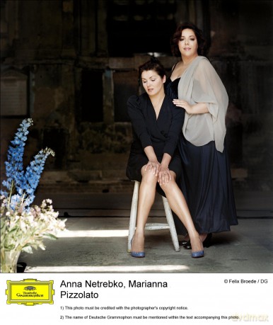 Anna Netrebko: Pergolesi: Stabat Mater Prestige Edition (digibook) [CD]+[DVD]