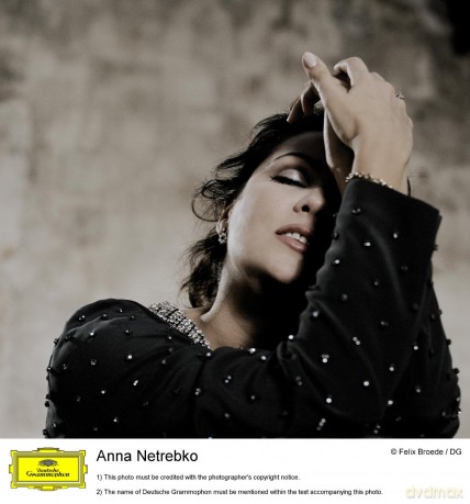 Anna Netrebko: Pergolesi: Stabat Mater Prestige Edition (digibook) [CD]+[DVD]