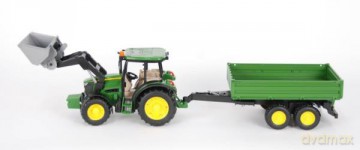Traktor John Deer 5115M z ładowaczem czołowym i przyczepą w kolorze traktora