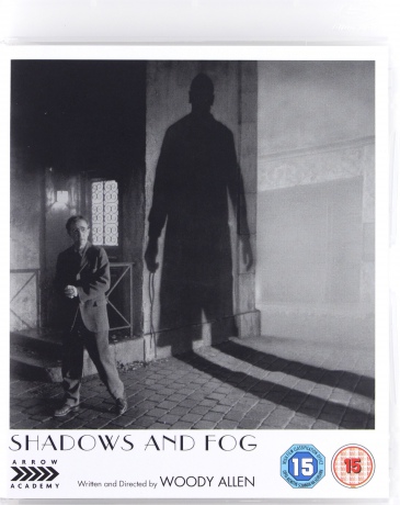 Shadows And Fog (Cienie i mgła) [Blu-Ray]