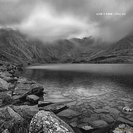 Llyn Y Cwn: Twll Du [CD]