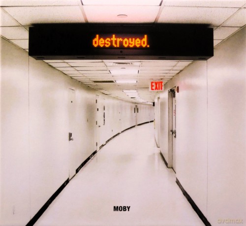 Moby: Destroyed (Limited Edition) [CD]