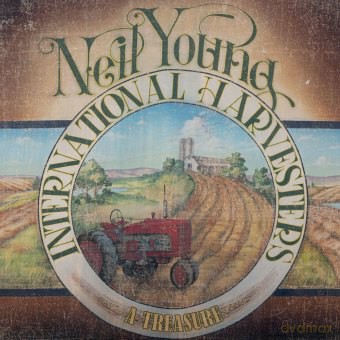 Neil Young International Harve: A Treasure [CD]+[Blu-Ray]