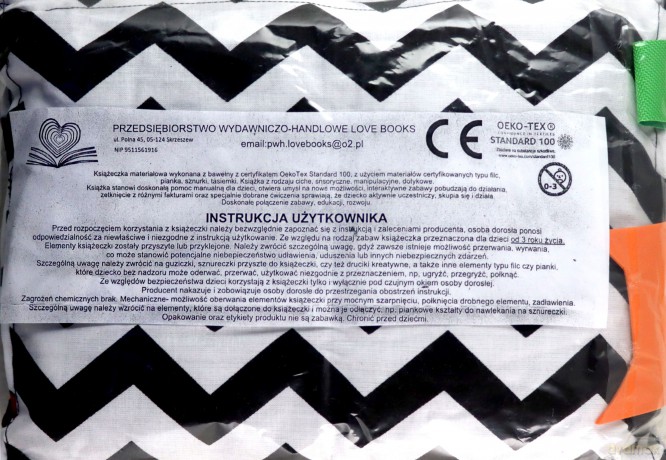 Książeczka sens.-manipulacyjna. Grzeczne kotki