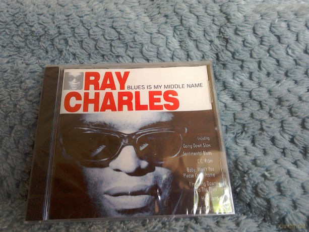 Ray Charles: Blues Is My Middle Name [CD]