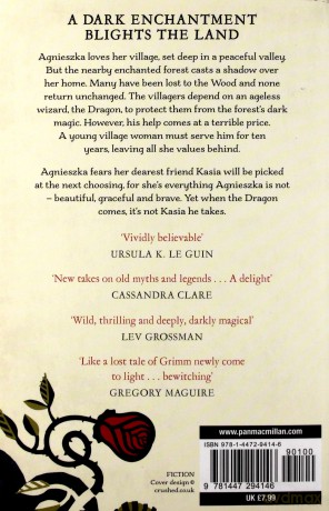 Uprooted - Naomi Novik [KSIĄŻKA]