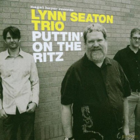 Lynn Seaton Trio: Puttin' On The Ritz [CD]